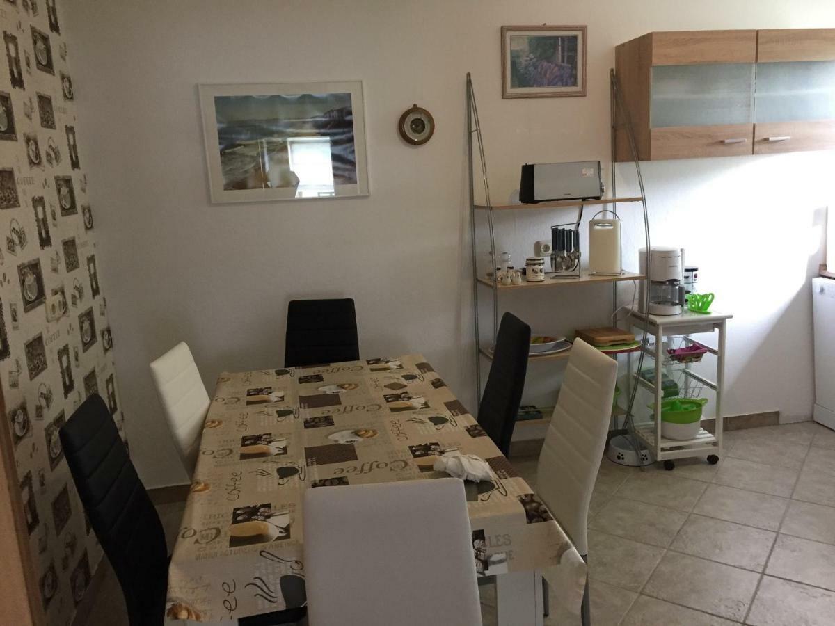 Ferienwohnung Neustrelitz Eksteriør bilde